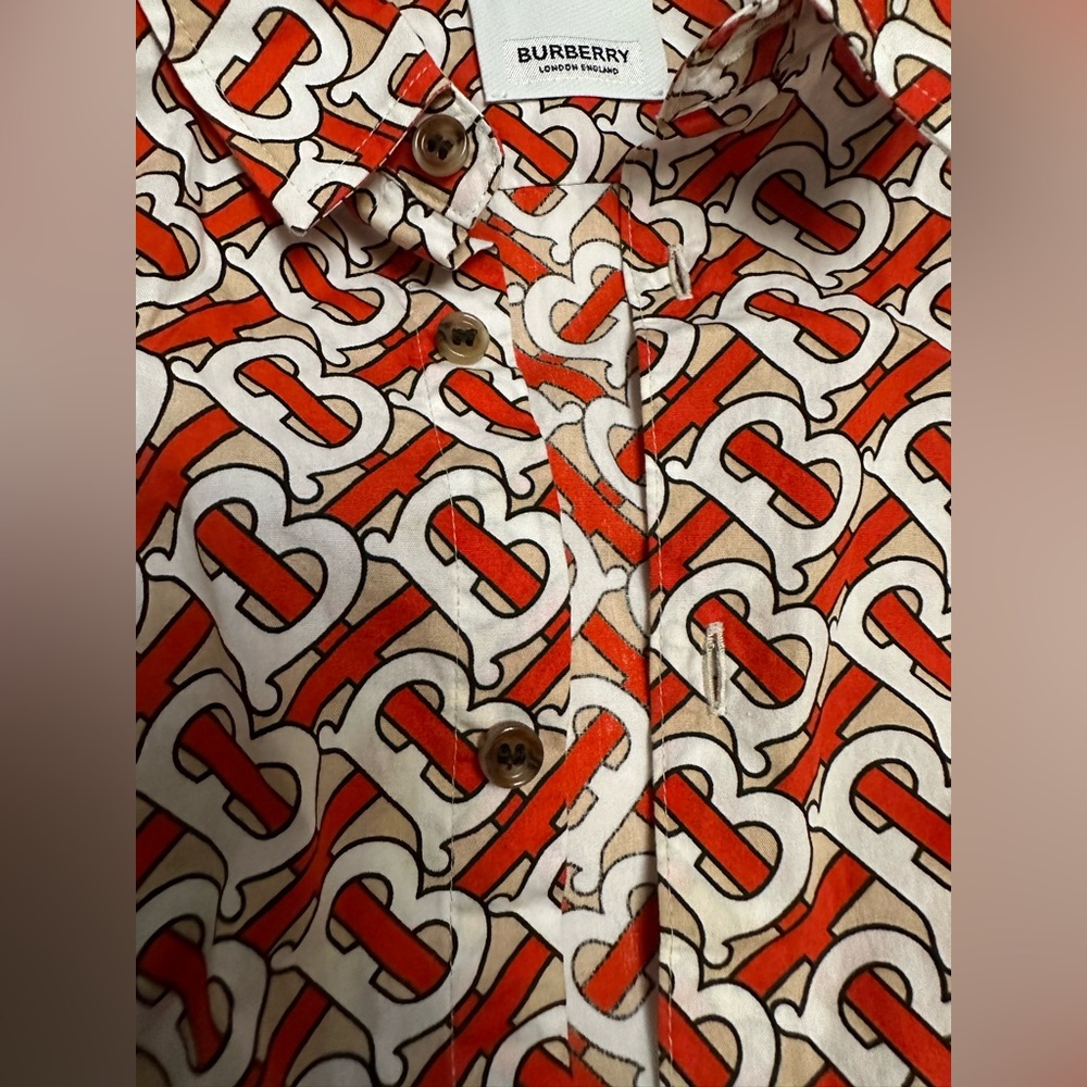 Burberry button down tee - Picture 3 of 4